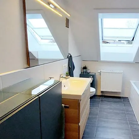 Moderne Ferienwohnung Mit Balkon Assumstadt Exterior photo