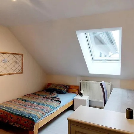 Moderne Ferienwohnung Mit Balkon Assumstadt Exterior photo