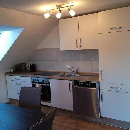 Moderne Ferienwohnung Mit Balkon Assumstadt Exterior photo